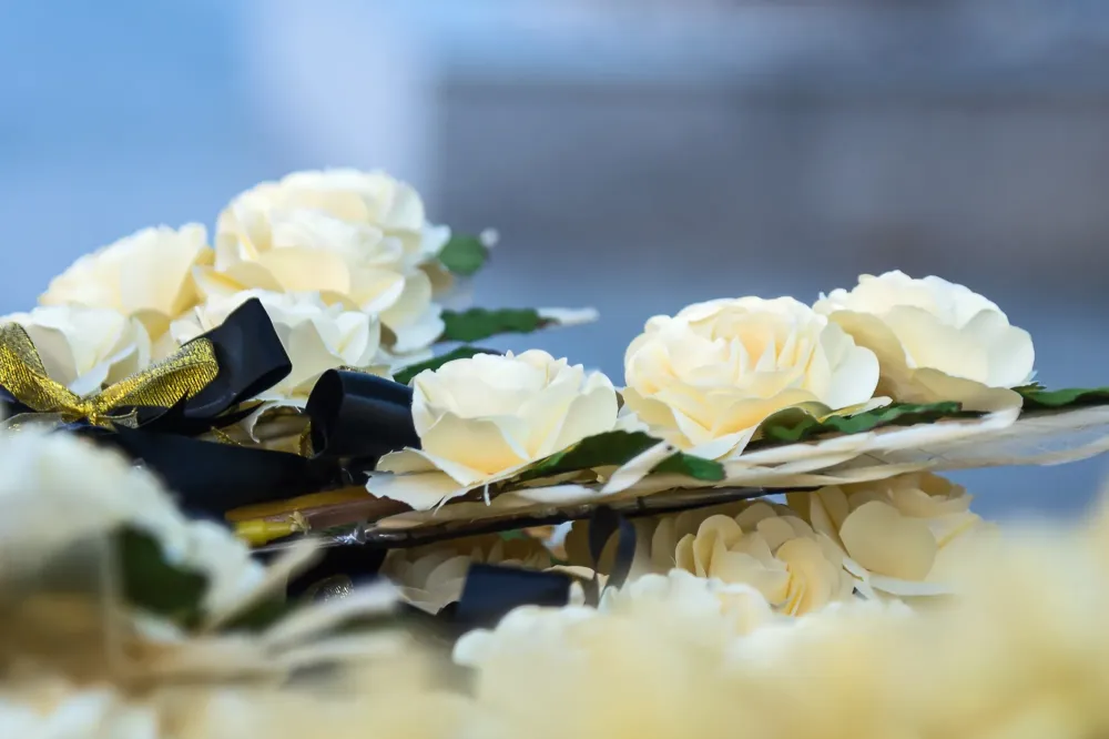 fleurs hommage